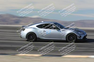 media/Jan-04-2026-SCCA SD (Sun) [[defc442887]]/3-Intermediate 2 group/Session 2 Bowl Speed Pans/